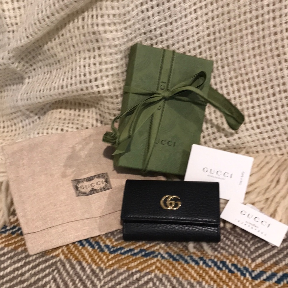 Authentic Gucci 6 ring key holder GG Marmont